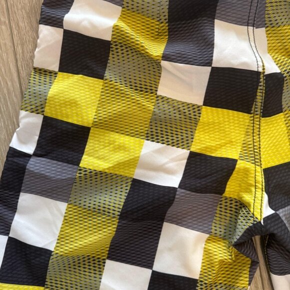 VooDoo Swim Trunks Board Shorts Mens 30 Black Yellow Checked Beach Vacation Pool - Picture 7 of 7